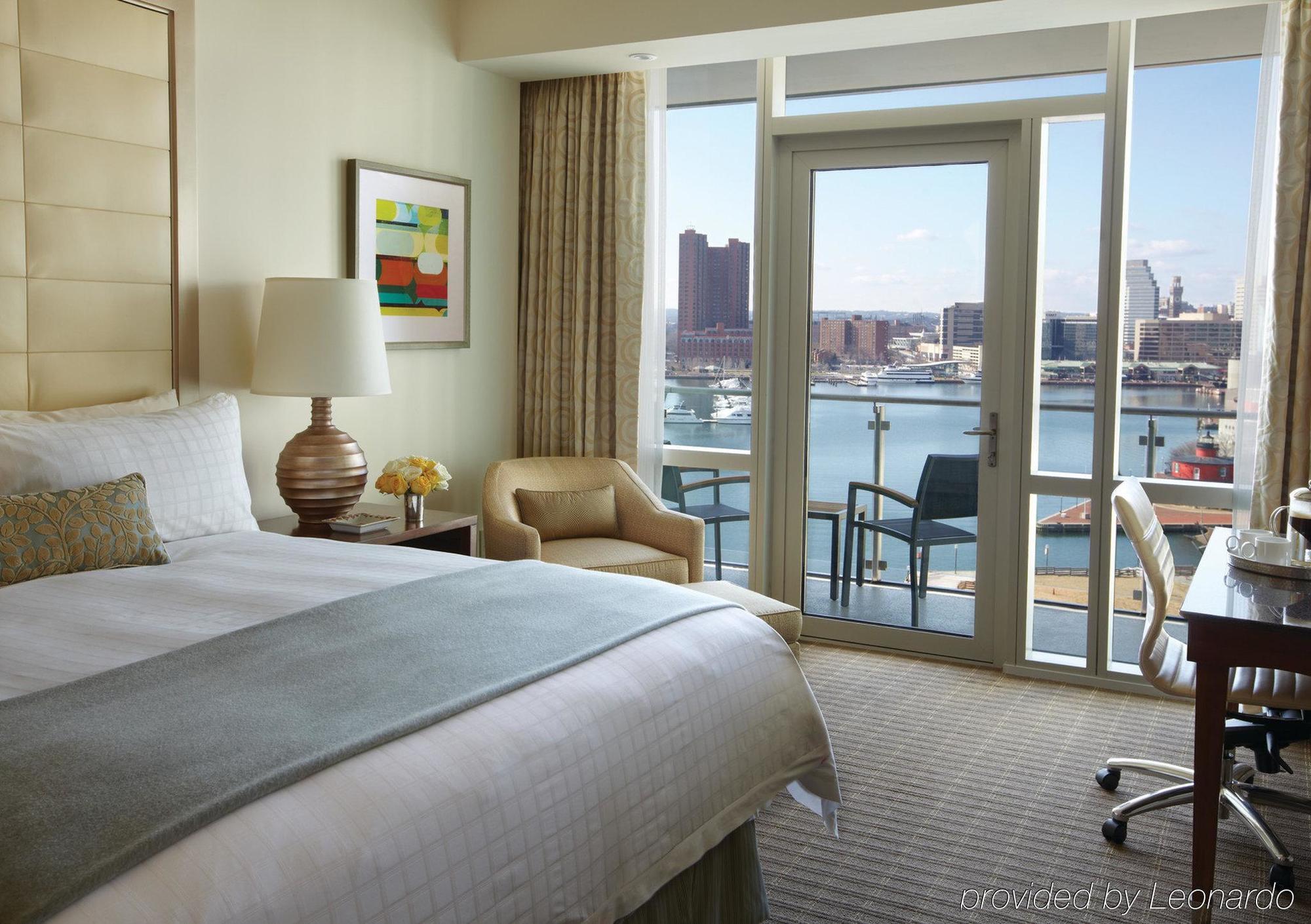 Four Seasons Baltimore Room photo